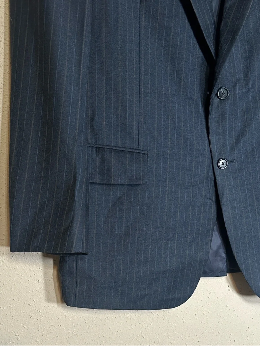 Jos. A. Bank Navy Blue Pinstripe Two-Button Suit Jacket Mens size 44 R